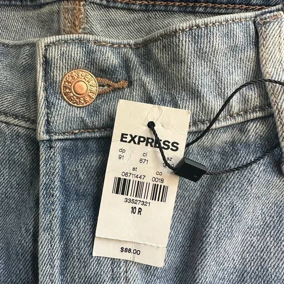 NWT relaxed straight low rise distressed jeans - Picture 2 of 7
